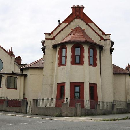 Victoria House Hotell Barrow-in-Furness Eksteriør bilde