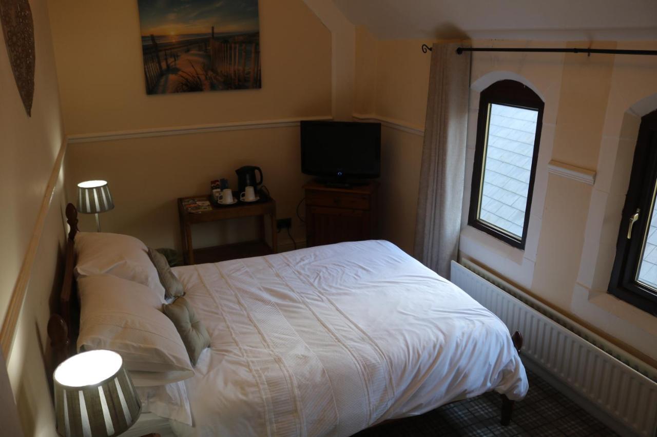 Victoria House Hotell Barrow-in-Furness Eksteriør bilde